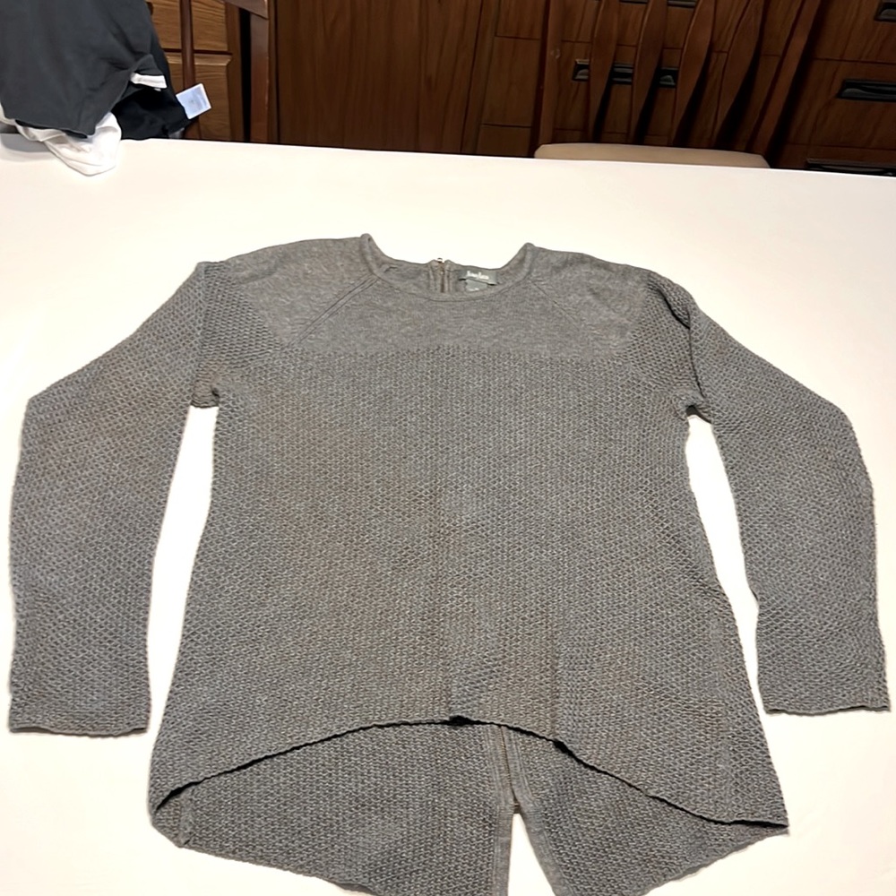 Neumann Marcus Gray sweater xl
